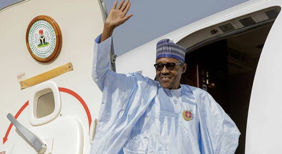Buhari Arrives N’DJamena 