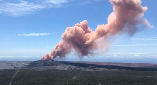 Kilauea Volcano Erupts - Hawaii Emergency Declared 