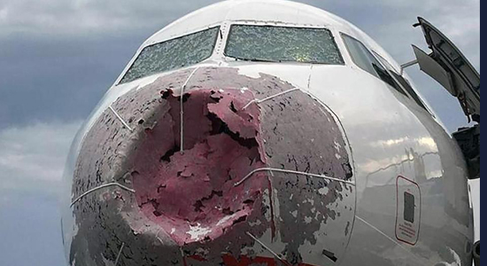 Pilot Lands Plane “Blind” After Hailstorm shattered windshield